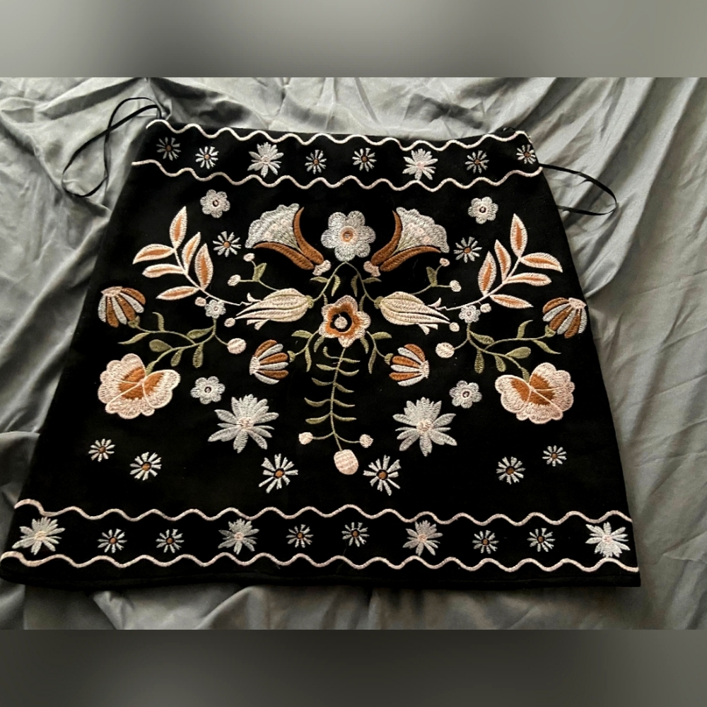 Mi Ami Francescas floral skirt
